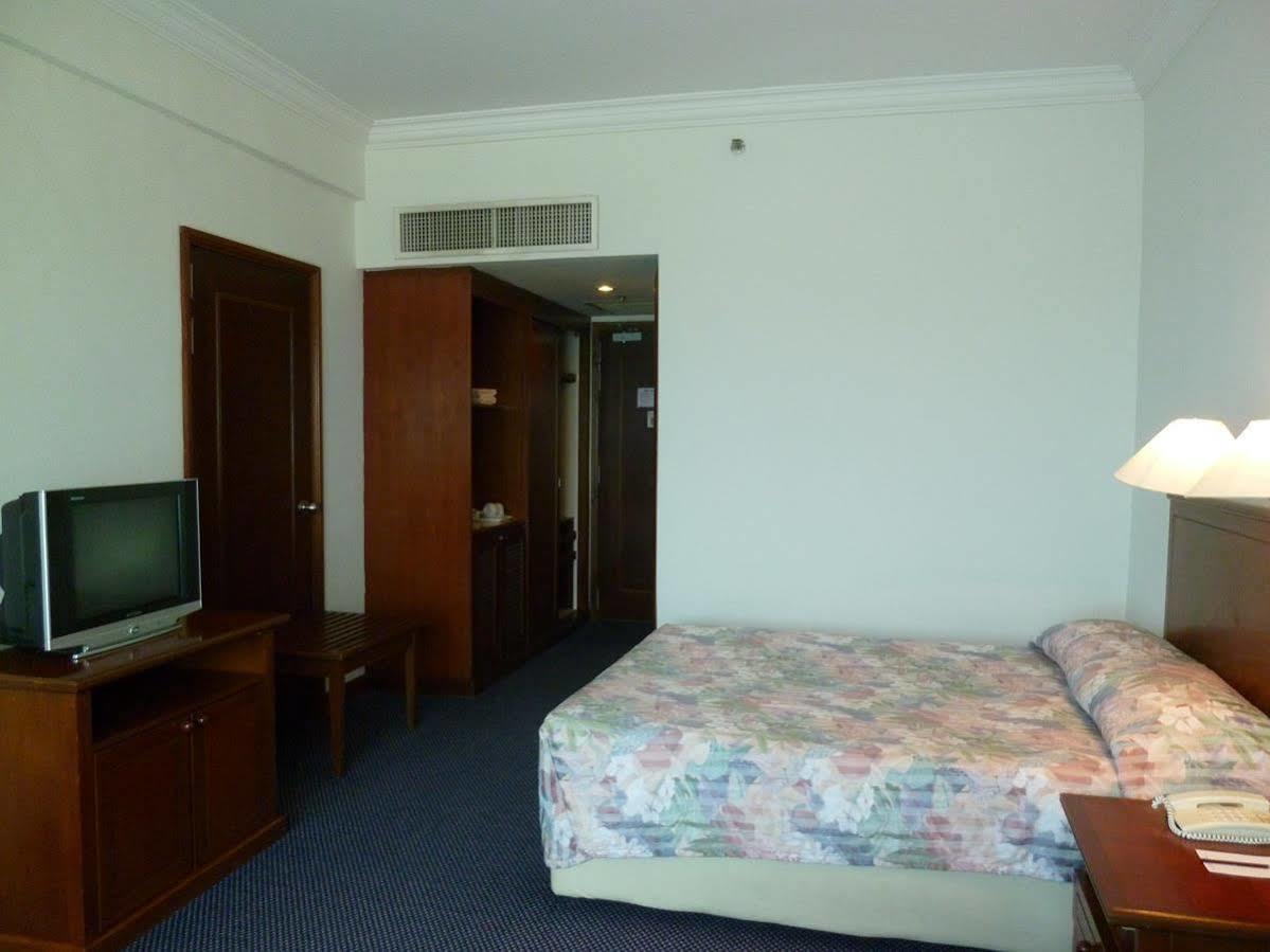 Gocos Hotel Klang Ngoại thất bức ảnh