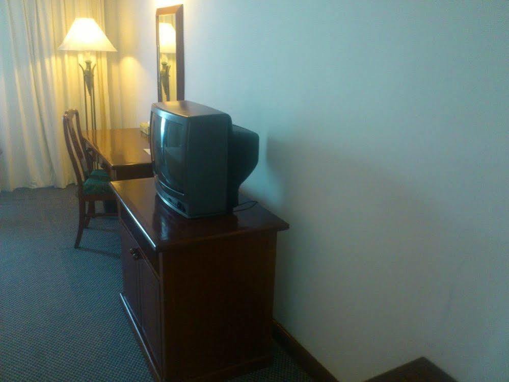 Gocos Hotel Klang Ngoại thất bức ảnh