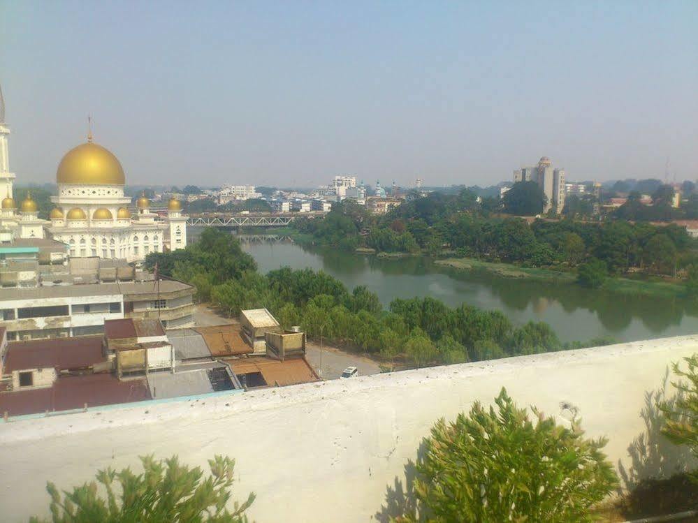 Gocos Hotel Klang Ngoại thất bức ảnh